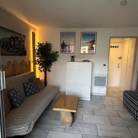 Plages A 190 M, Parking Prive, Belle Vue, Wifi. Apartment Agde